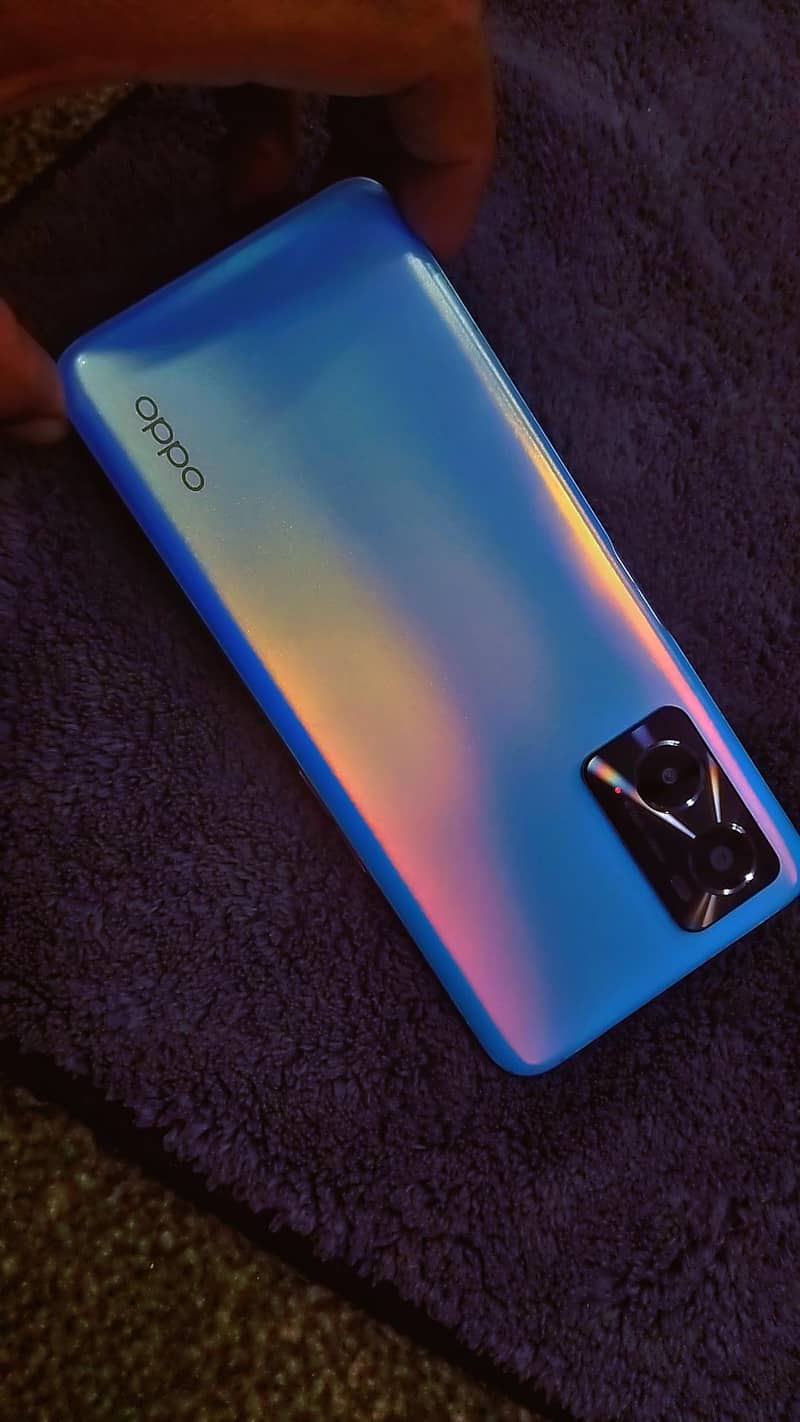 OPPO A76 1