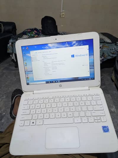 HP stream Book