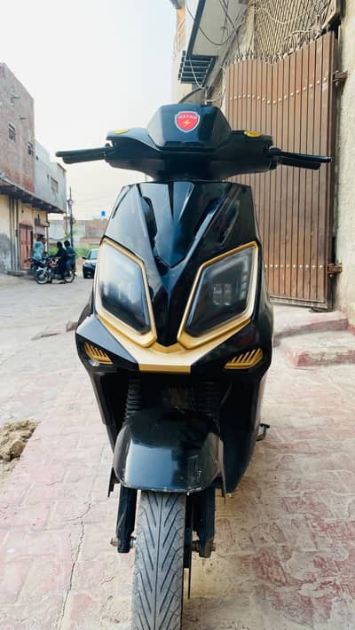 Metro Thrill Pro LFP | 7 Months Used | 29 Months Battery Warranty Left