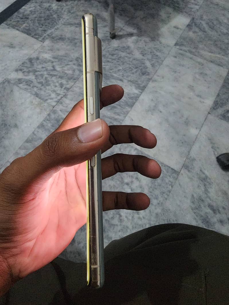 Google Pixel 7 Pro 2