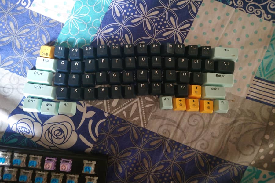 atom mechanical keyboard 2
