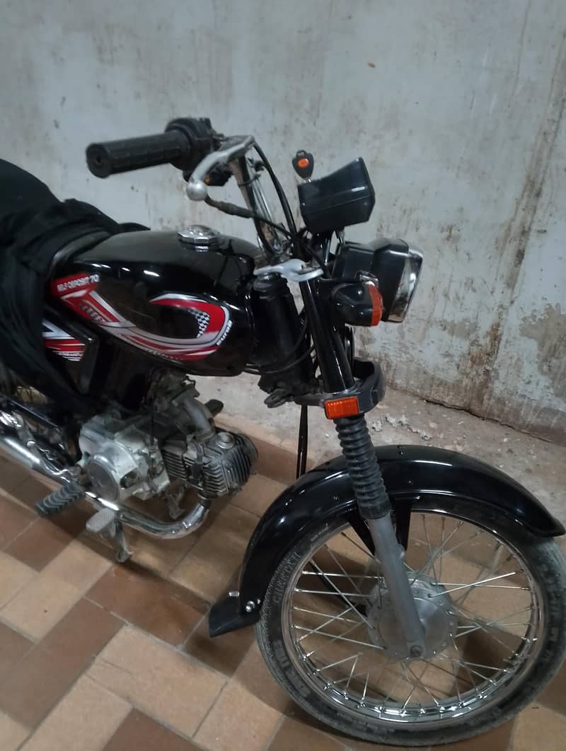 unique cd70 2011 model 4