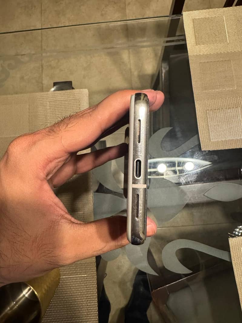 Google Pixel 8 Pro 4
