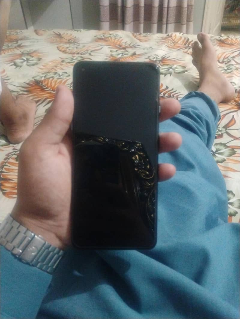 One Plus 9R 1