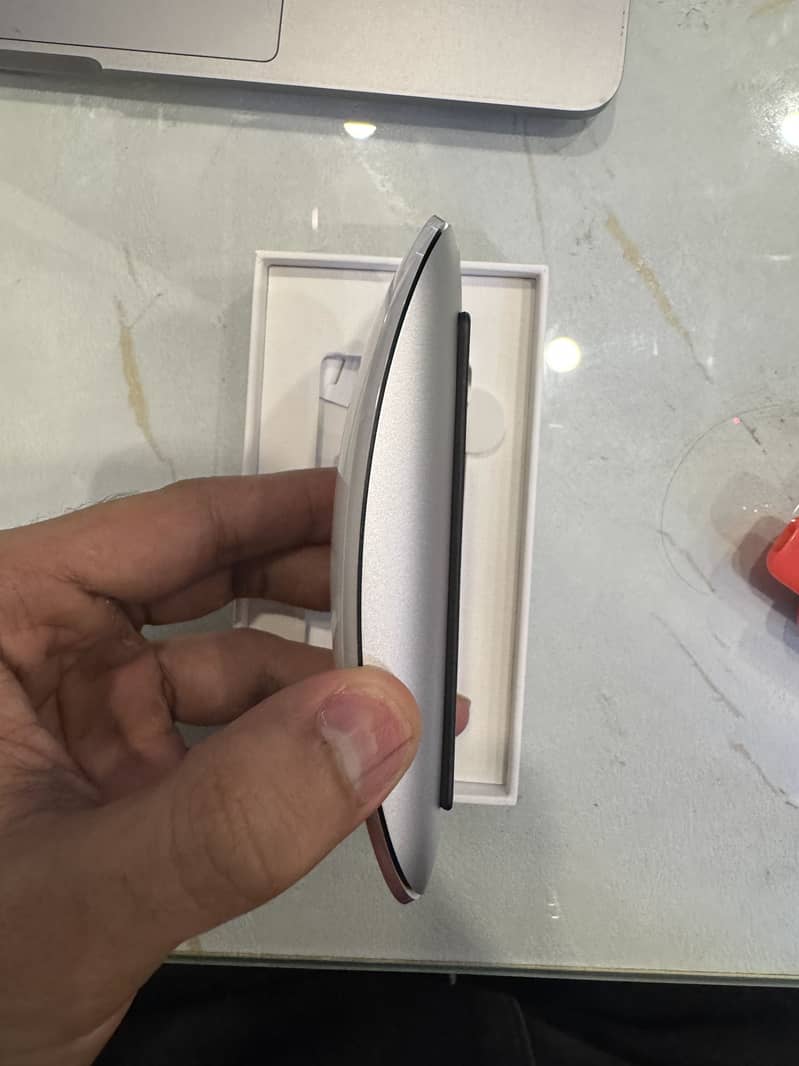 Apple Magic Mouse 1