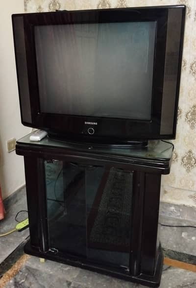 Samsung TV with trolley