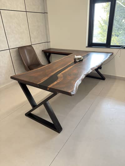 Epoxy Luxury office table