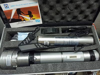 Hid flashlight 4500 im 6000mah tactical long range