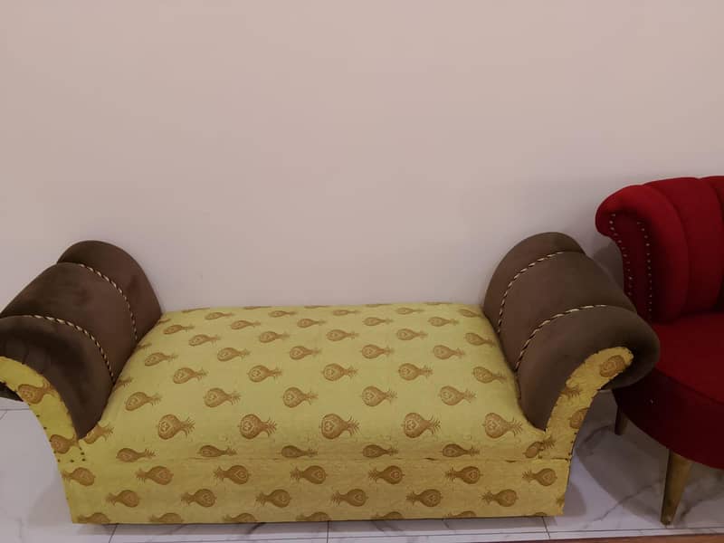sofa and chairs 1