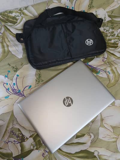 Core i5 8th Gen Laptop | 8GB RAM | 256GB SSD | Intel UHD Graphics |