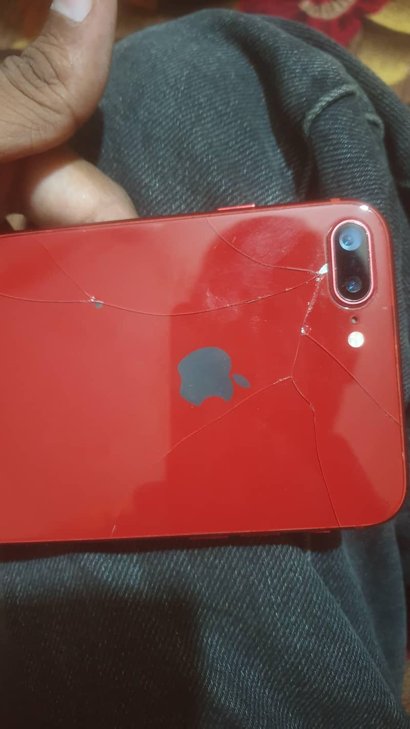 Apple iPhone 8 Plus 0