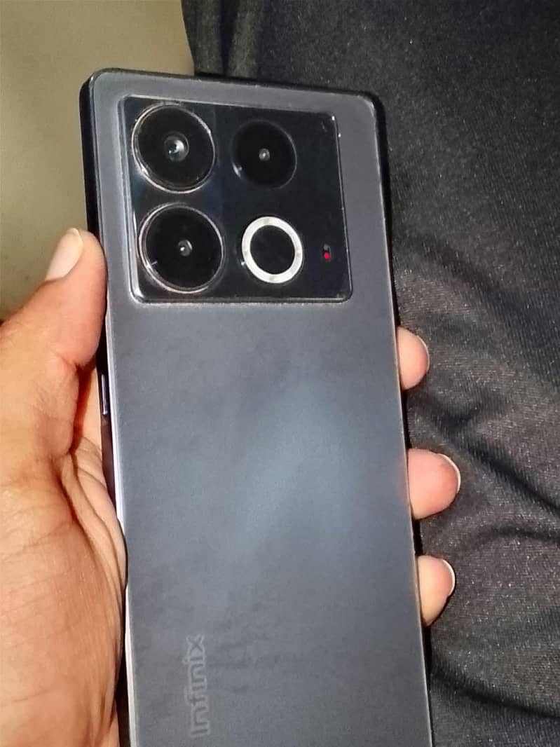 Infinix Note 40 1