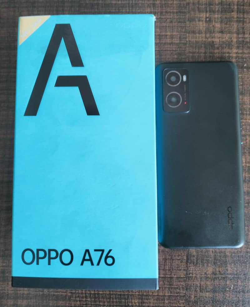 OPPO A76 1