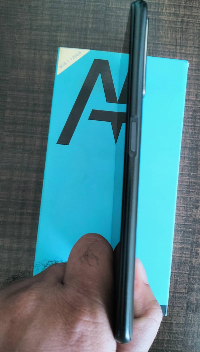 OPPO A76 4
