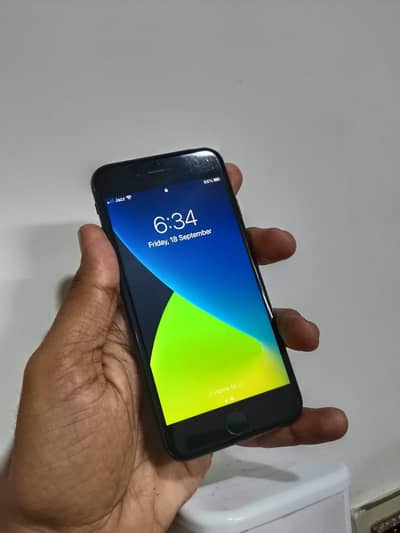 iPhone 7 256GB - Official PTA Approved - 100% BH (All Okay)