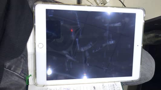 iPad 5th gen 128 GB