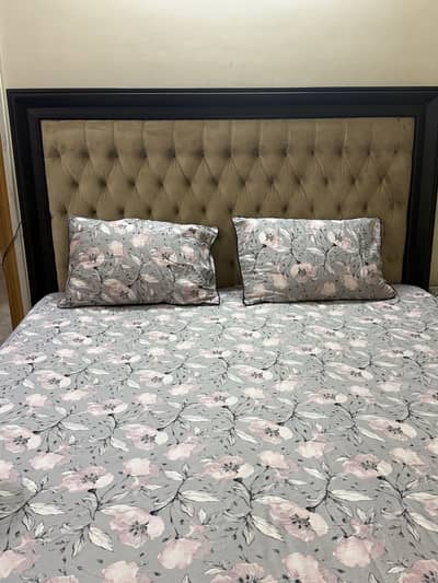 King size bed for sale