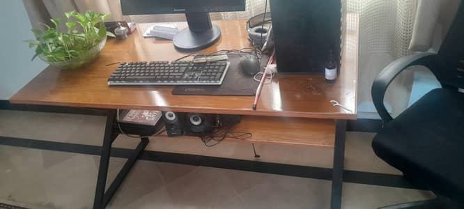 2 computer tables in excellent condition.