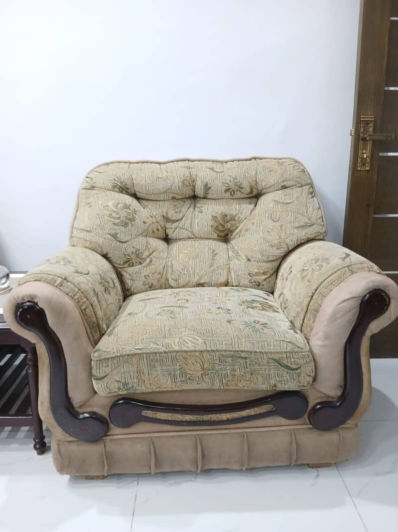 Sofas in good condition 1