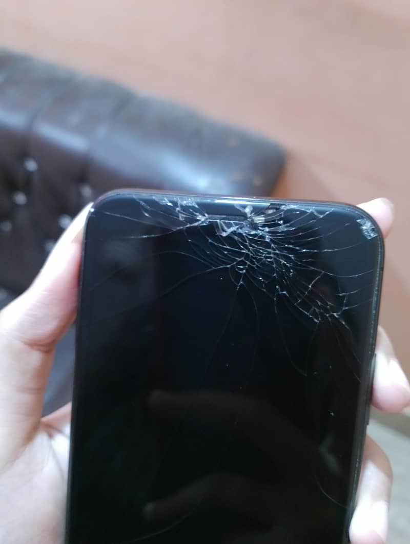 Apple iPhone X 6