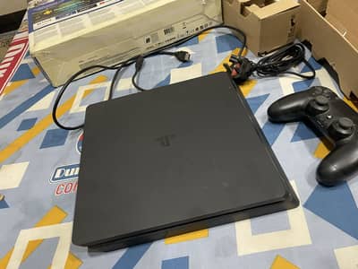 PLAYSTATION 4 slim 1 TB