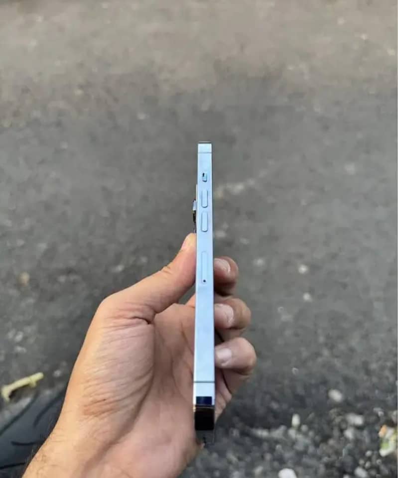 Apple iPhone 13 Pro 3