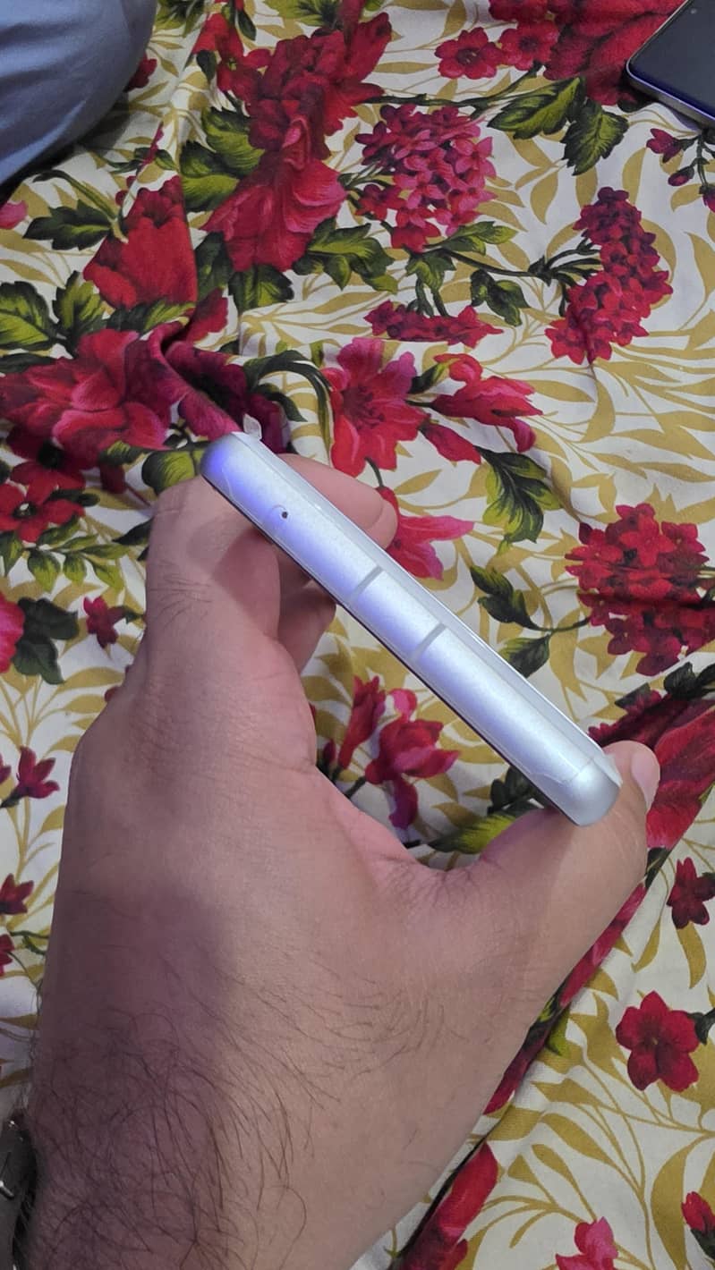 Google Pixel 7a 6