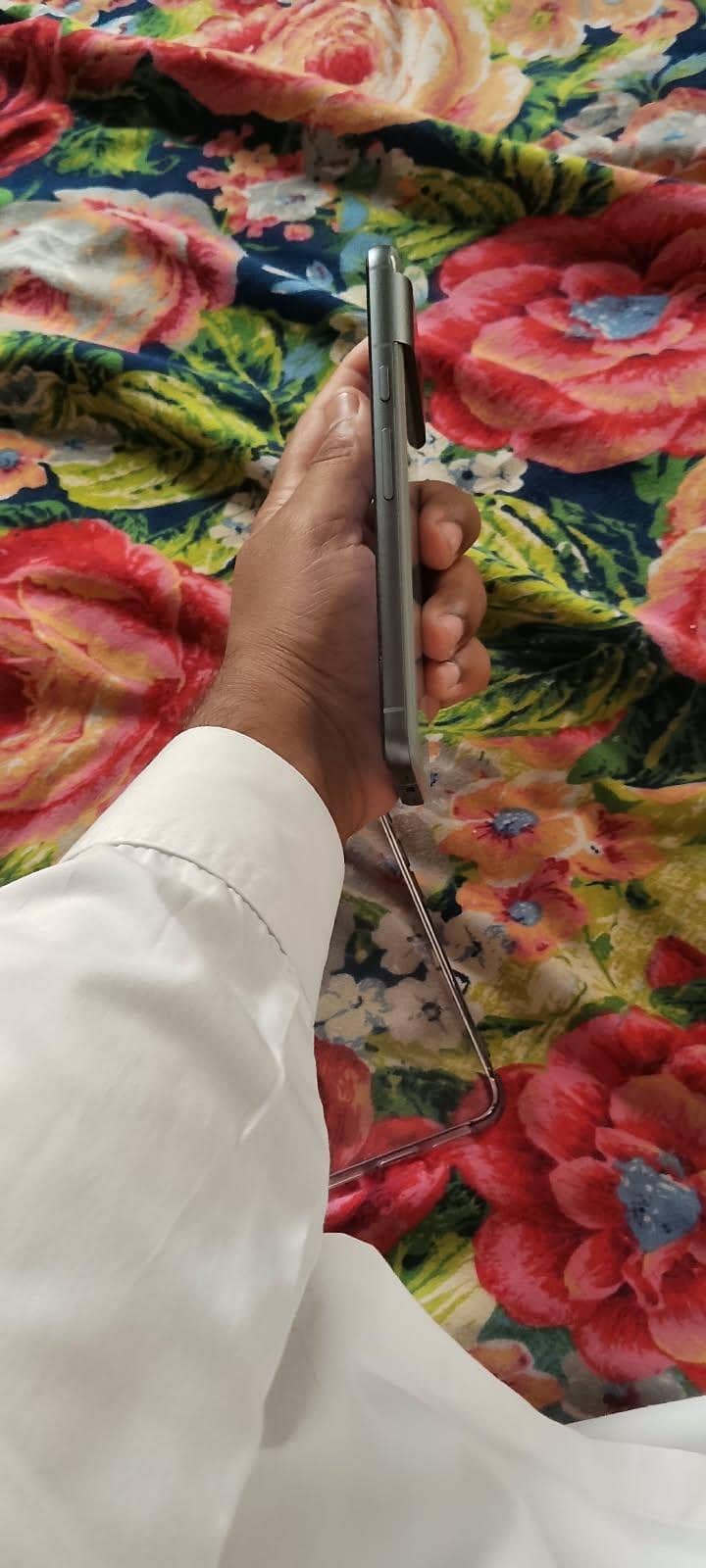 Google Pixel 8 1