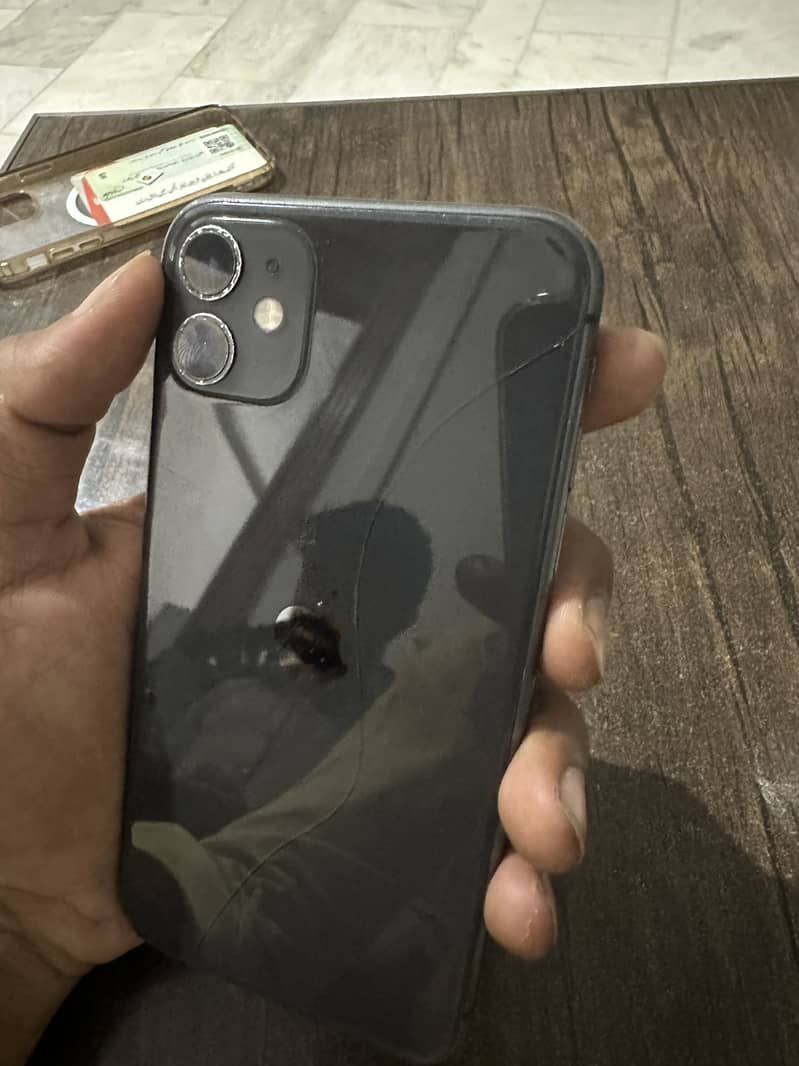 Apple iPhone 11 4