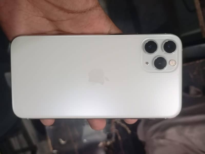 Apple iPhone 11 pro 0