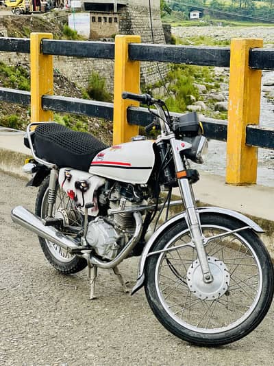 Honda cg 125 2018 model