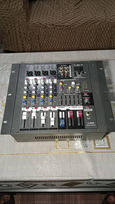 xr400F MiXER Console New For Sale Rs. 24,000