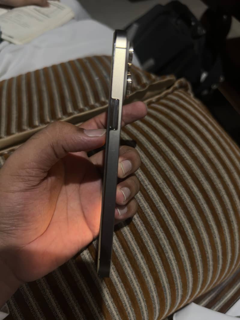 Apple iPhone 14 Pro Max 1