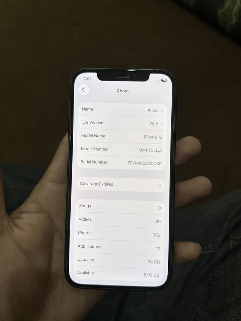 Apple iPhone 12 4