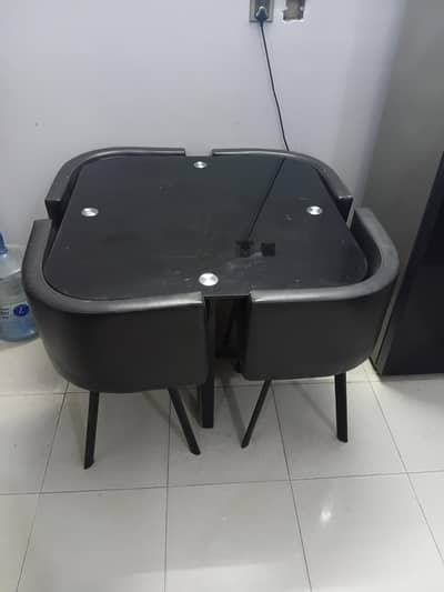 4 seater diming table