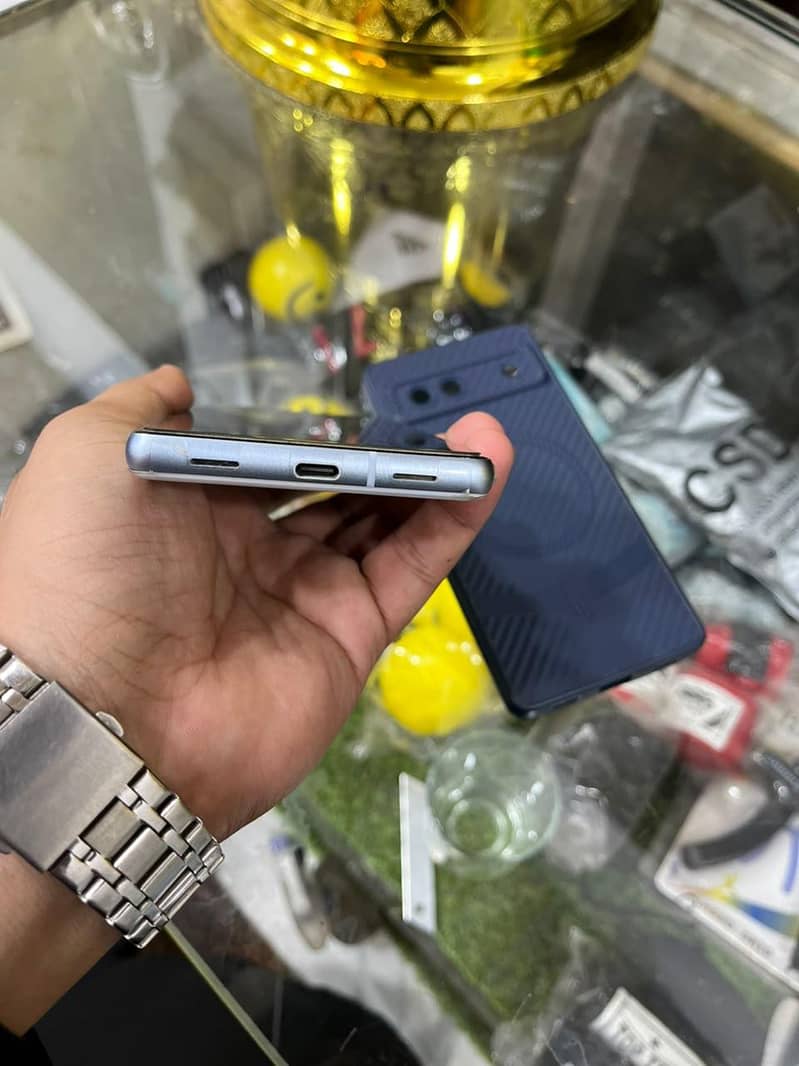 Google Pixel 7a 6