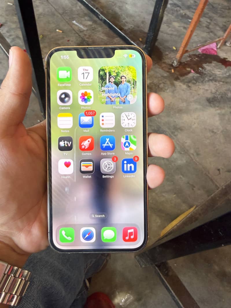 Apple iPhone 13 Pro 3