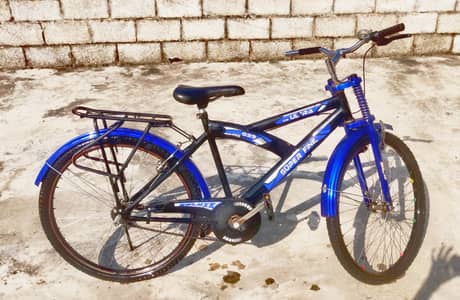 Super Fine Ultra Bicycle in Excellent Condition – Blue & Black