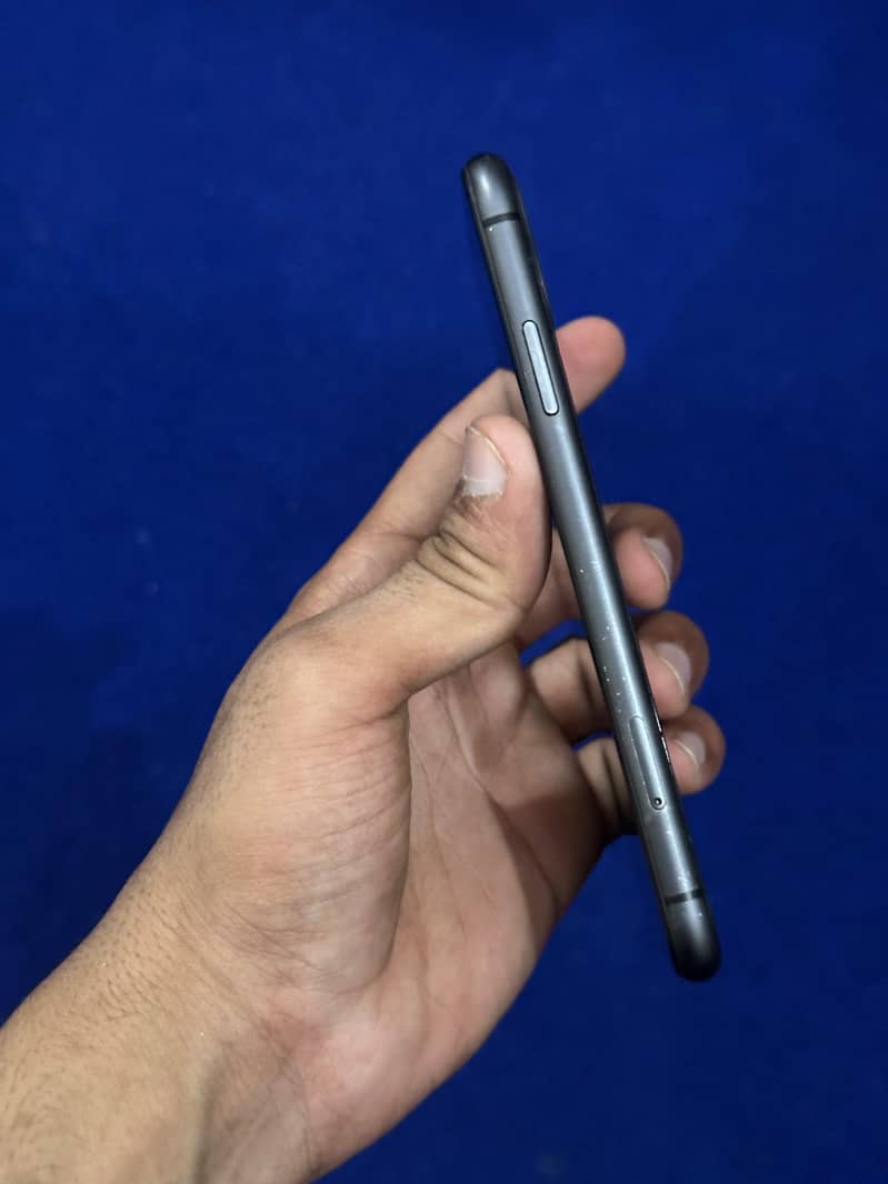 Apple iPhone 11 2