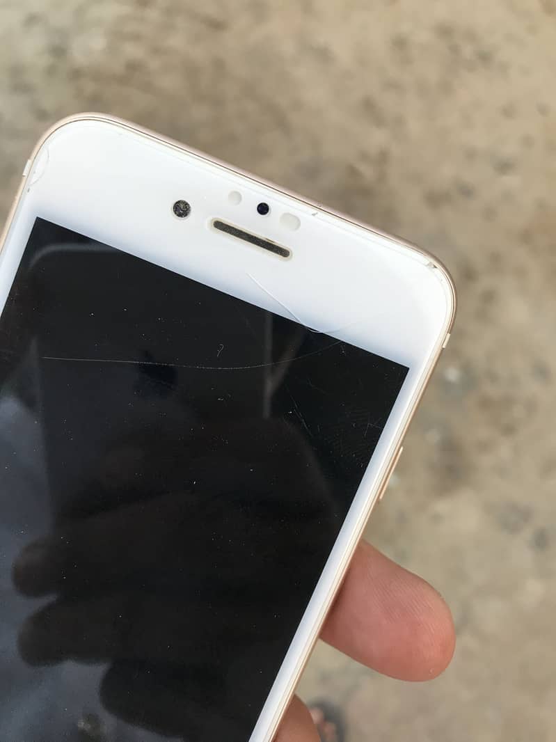 Apple iPhone 7 4