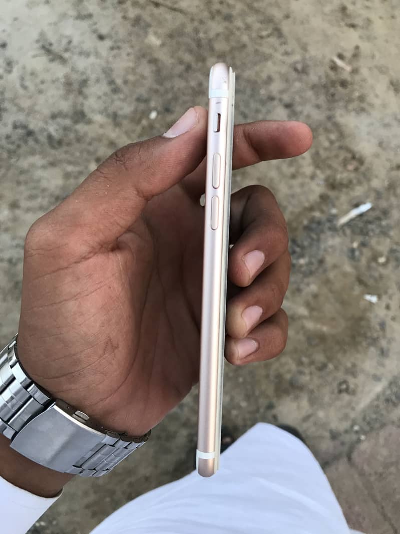 Apple iPhone 7 6