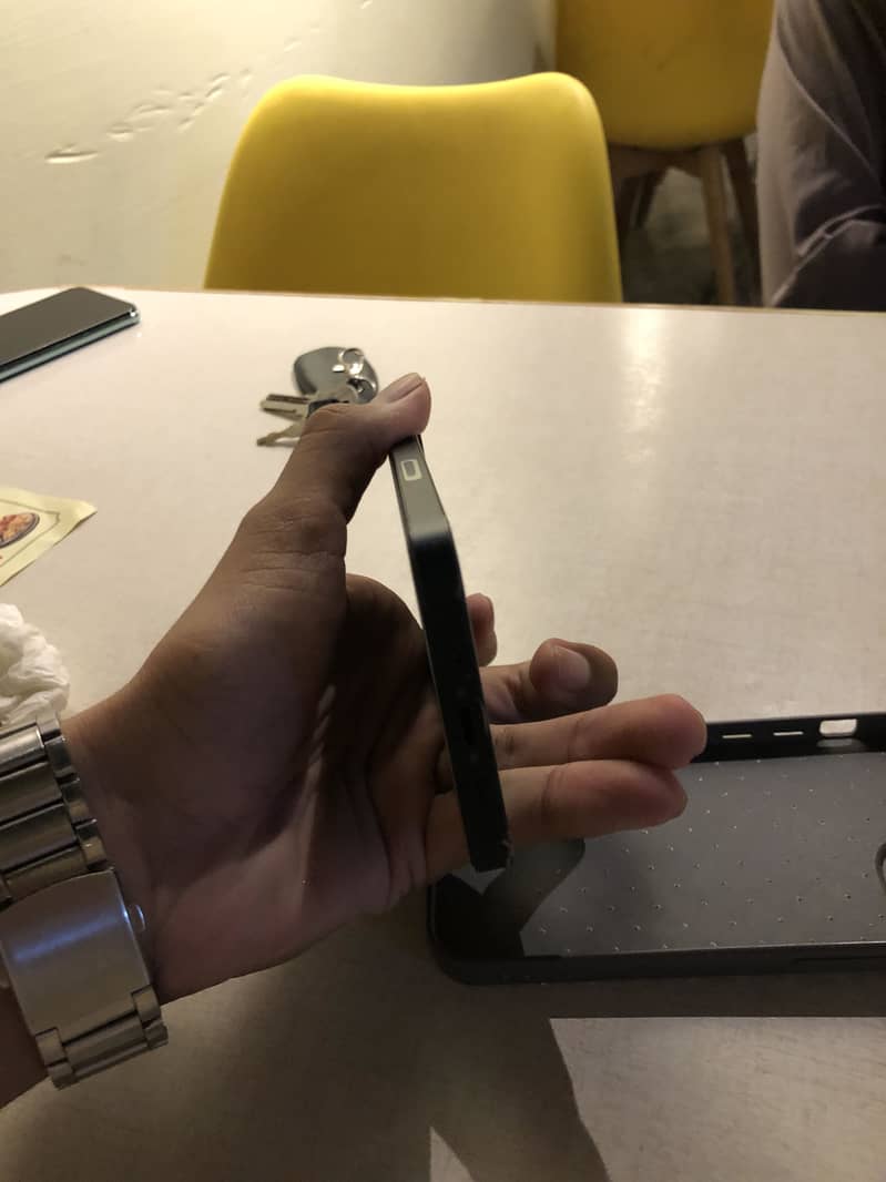 Apple iPhone 13 3