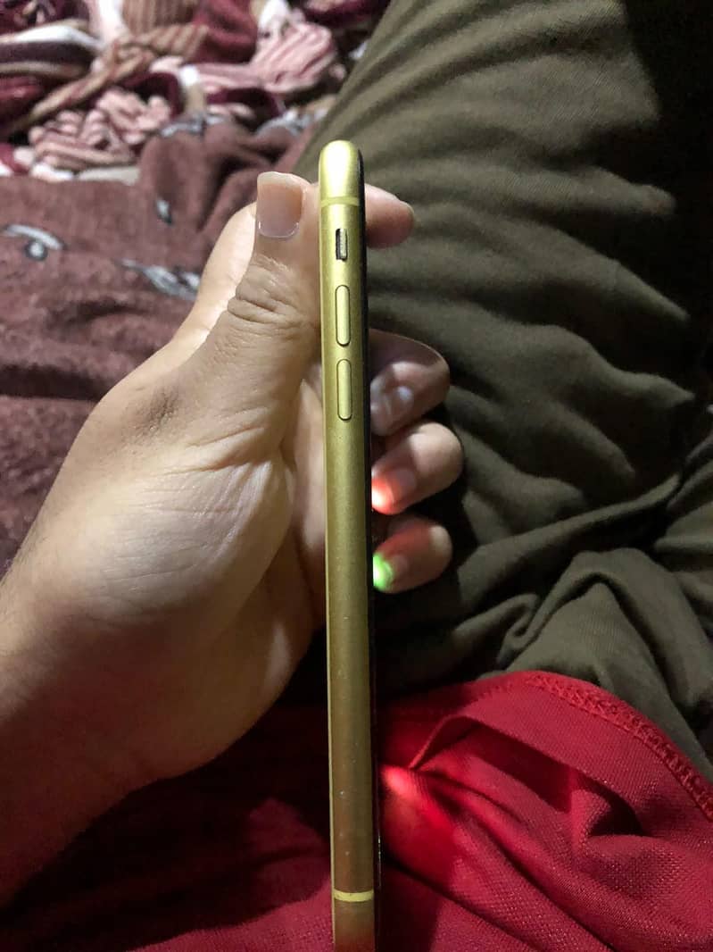 Apple iPhone 11 2