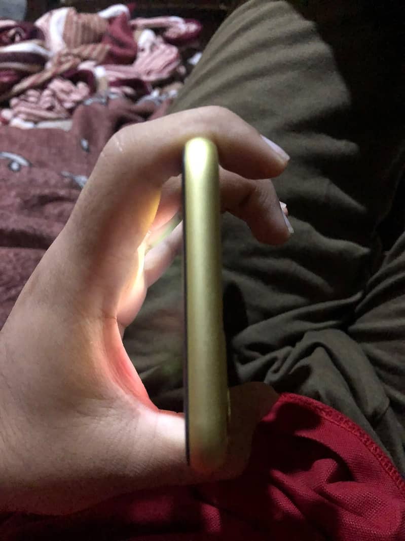 Apple iPhone 11 5