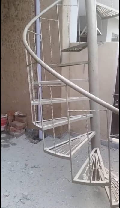 stair for sale. bestt condition