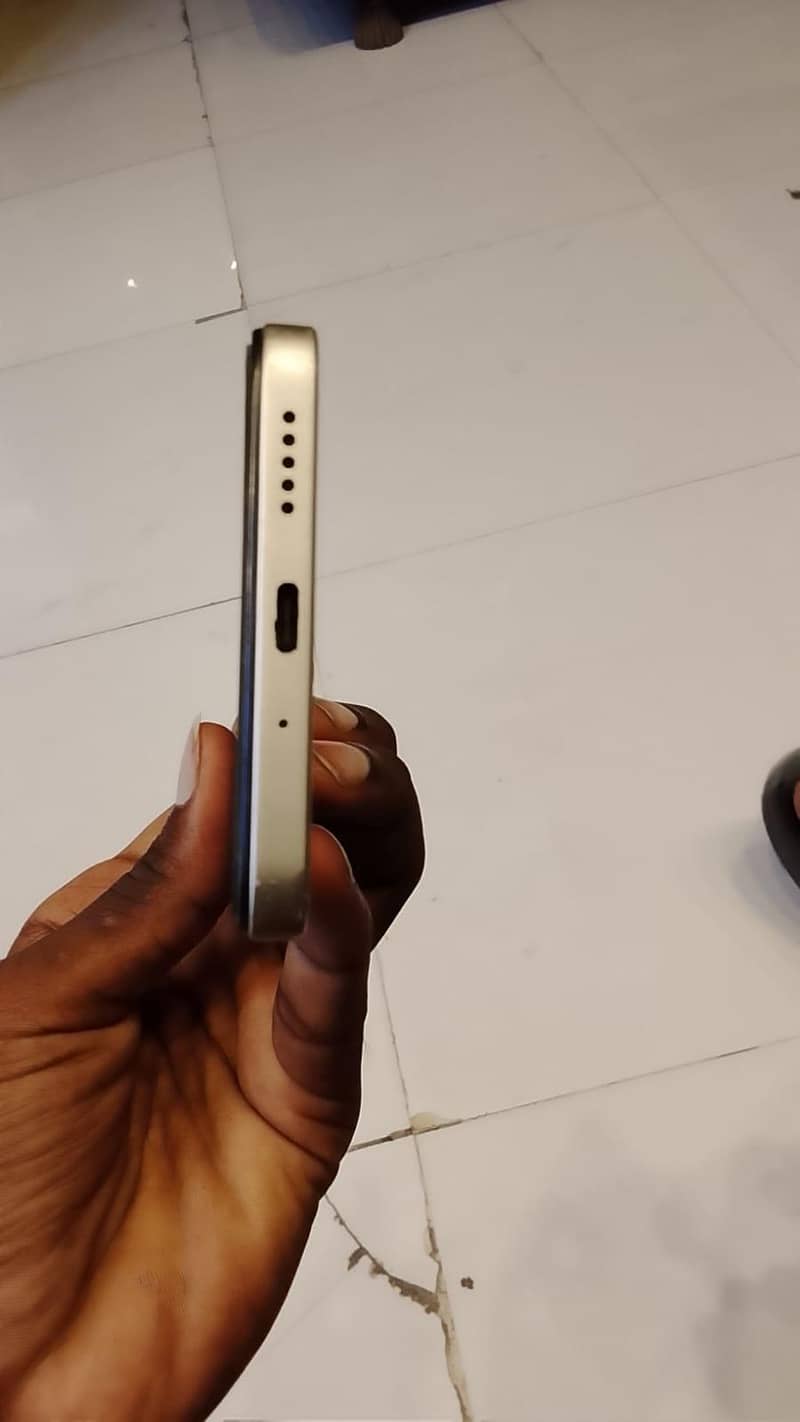 Xiaomi POCO C75 3