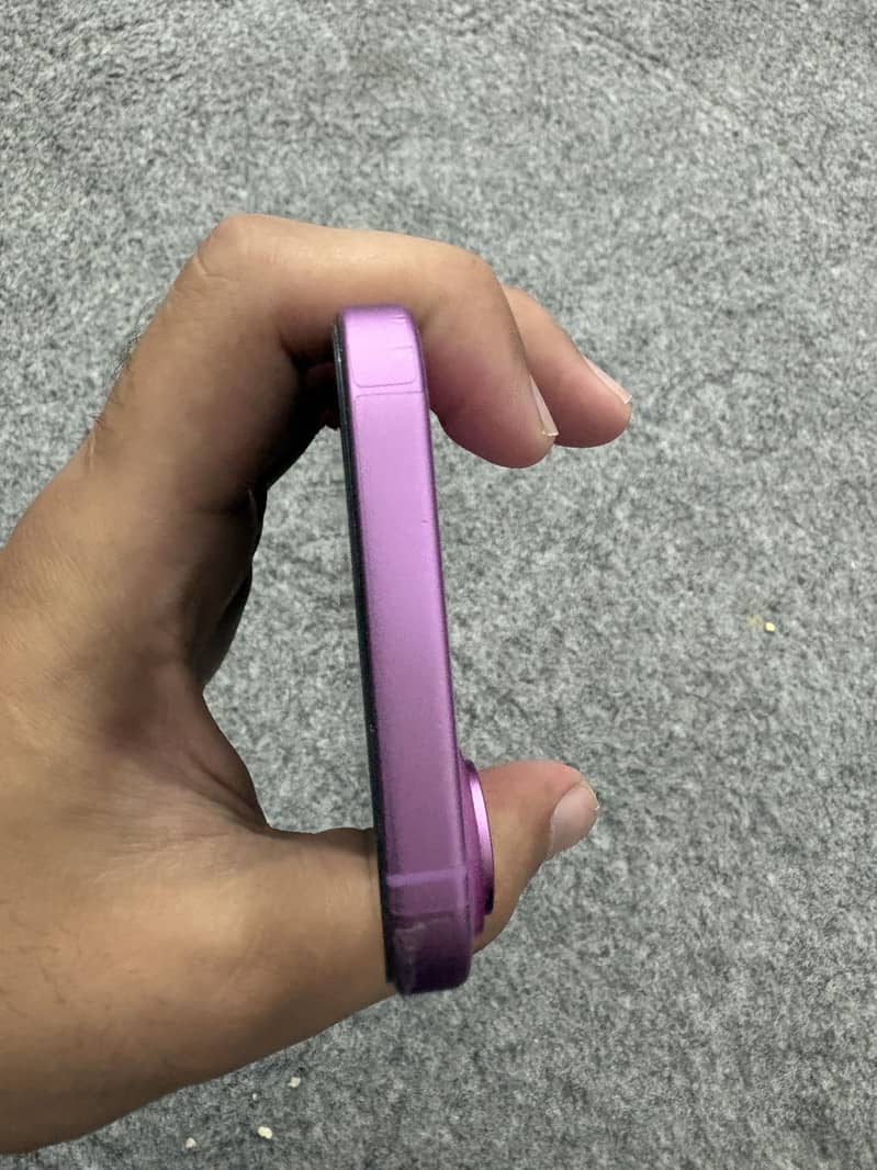 iPhone 16 1