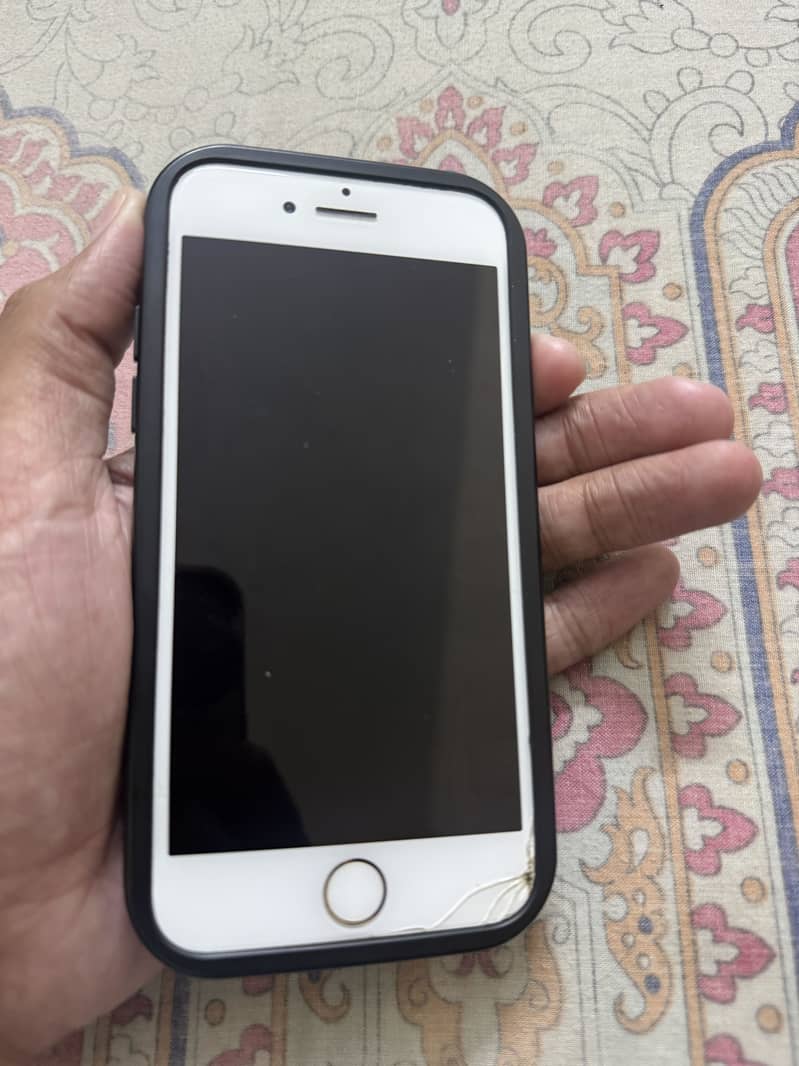 Apple iPhone 7 2