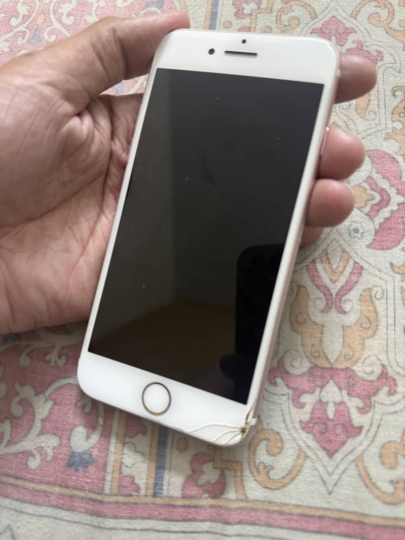 Apple iPhone 7 3