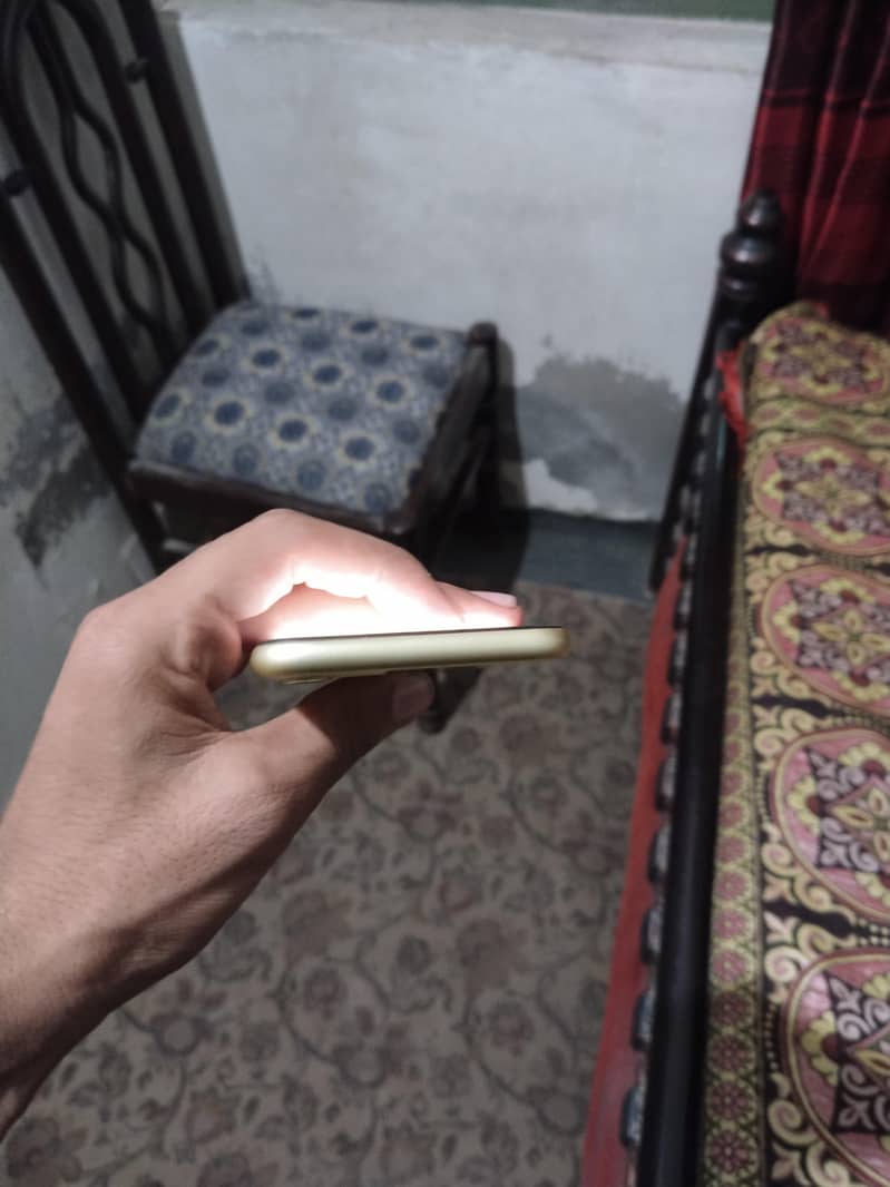 Apple iPhone 11 1